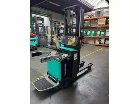 Låglyftare El 2017  Mitsubishi PBV20ND (2)