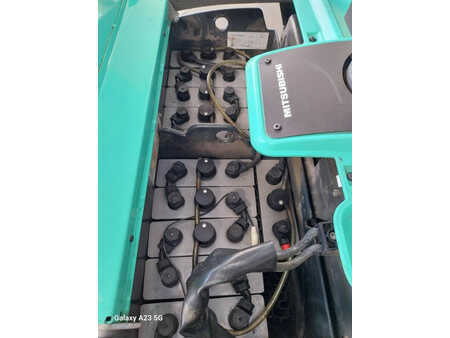 Transpaletas manuales 2022  Mitsubishi PBV20N3 (5)