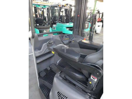 Skjutstativtruck 2015  Unicarriers UMS160DTFVRE725 (7)