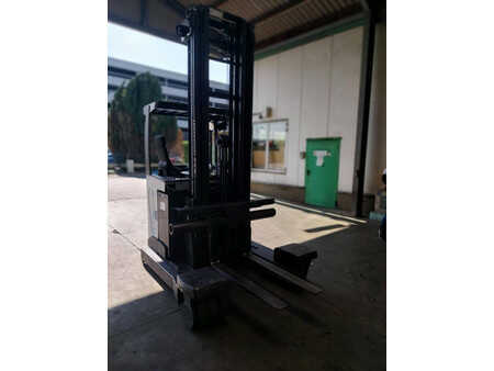 Carrelli retrattili 2020  Unicarriers UFW250DTFVRE705 (2)