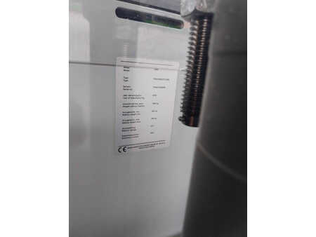 72833_551326427-4.jpg?v=1761539136