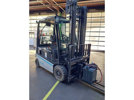 Carrelli elettrici 4 ruote 2019  Unicarriers G1Q2L25Q (1)