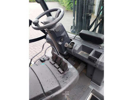 Wózki widłowe diesel 2019  Unicarriers YG1D2A30Q (9)