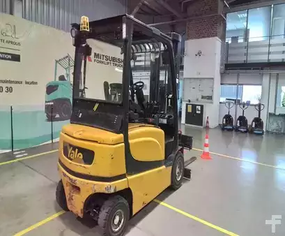 Elektrisk- 4 hjul 2013  Yale ERP30VL (4)