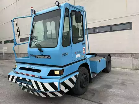 Traileri 2014  Terberg YT222 (1)