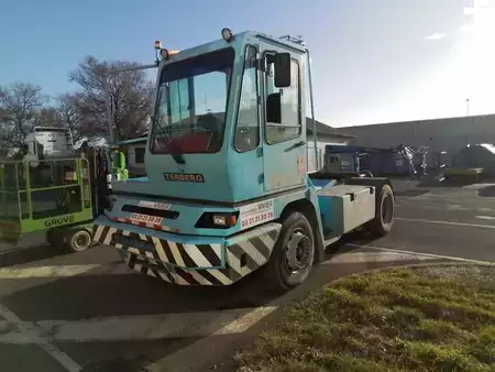 Traileri 2014  Terberg YT222 (5)