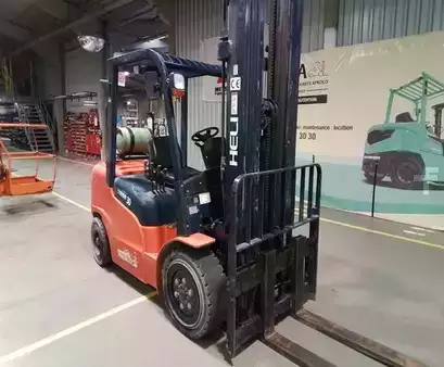 LPG Forklifts 2013  Heli CPYD35 (6)