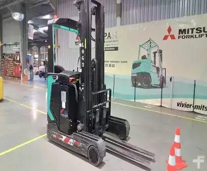 Reach Trucks 2021  Mitsubishi RB16N2 (5)