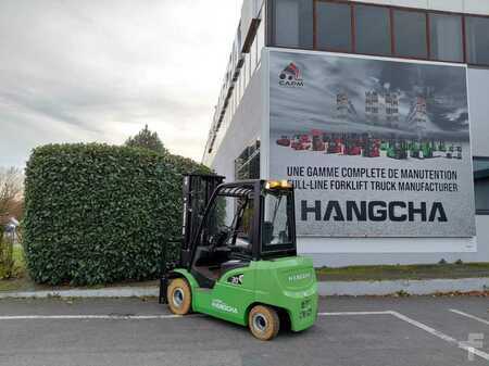 Elektryczne 4-kołowe 2025 HC (Hangcha) XC30i (1)