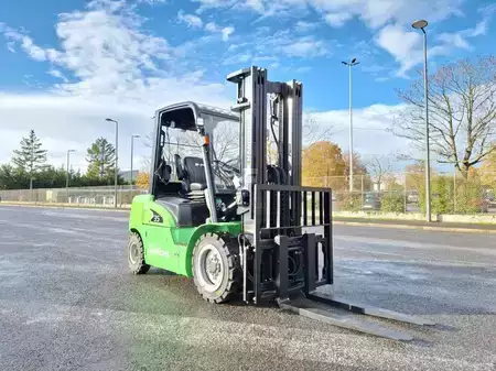 El truck - 4 hjulet 2025  HC (Hangcha) XE35-H (1)