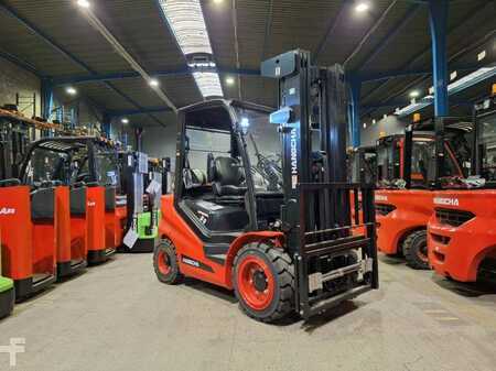 LPG VZV 2025 HC (Hangcha) XF30G-2 (1)