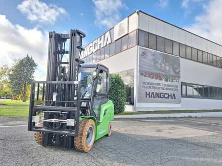 Elektryczne 4-kołowe 2025 HC (Hangcha) AE30-I (1)