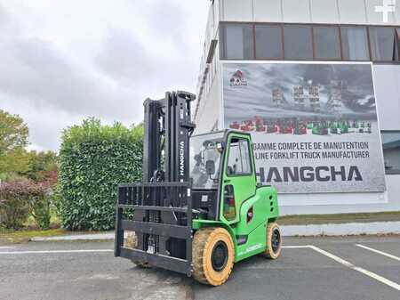 Elektro čtyřkolový VZV 2025 HC (Hangcha) X70i (1)