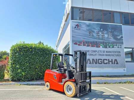 Elektro čtyřkolový VZV 2025 HC (Hangcha) AE30 (1)