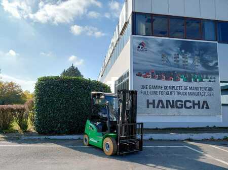 Elektro čtyřkolový VZV 2025 HC (Hangcha) XC25i (1)