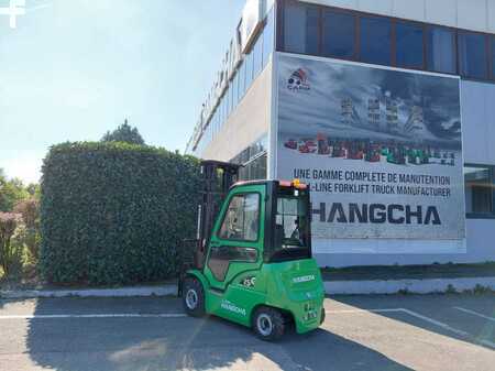 Eléctrica de 4 ruedas 2025 HC (Hangcha) XC25i (3)