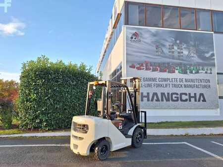 Diesel gaffeltruck 2025 HC (Hangcha) XF25D (2)