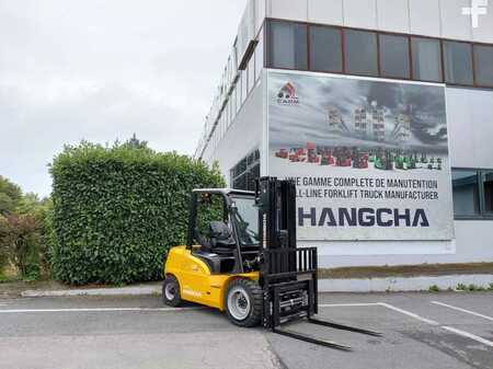 Eléctrica de 4 ruedas 2025 HC (Hangcha) XE40Ci (CPD40-XEXY2-SI) (3)