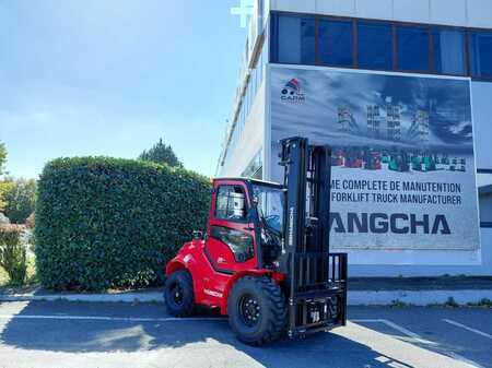 Terrenggående gaffeltruck 2025 HC (Hangcha) TT35-4 (CPCD35-XW33C-RT4) (1)