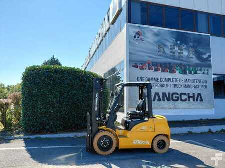 Eléctrica de 4 ruedas 2025 HC (Hangcha) XE30Hi ( CPD30-XEY2H2-SI ) (3)