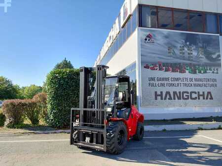 Terénní vysokozdvižný vozík 2025 HC (Hangcha) TT30-2 (CPCD30-X2W98E-RT2) (1)