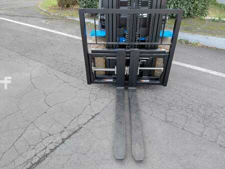 Sähkö - 4 pyör 2025  HC (Hangcha) XE30i ( CPD30-XEY2HA-SI ) (10)