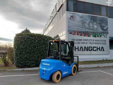 Sähkö - 4 pyör 2025  HC (Hangcha) XE30i ( CPD30-XEY2HA-SI ) (5)