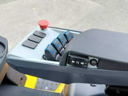 Elektro 4 Rad 2025  HC (Hangcha) XE30Hi ( CPD30-XEY2H2-SI ) (8)