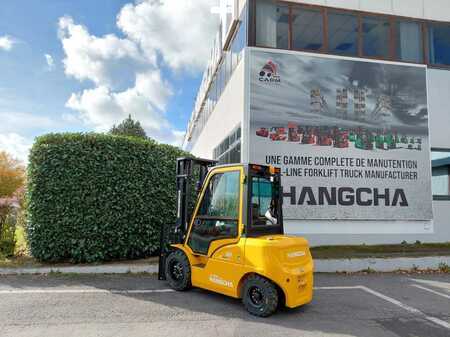 Elektro 4 Rad 2025  HC (Hangcha) XE30Hi ( CPD30-XEY2H2-SI ) (8)