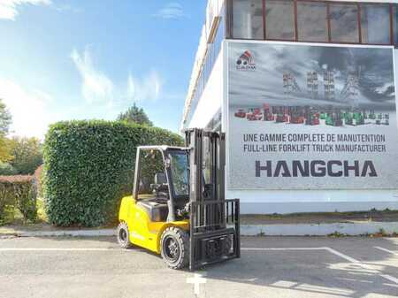 Elektro čtyřkolový VZV 2025 HC (Hangcha) XE35i (CPD35-XEY2HA-SI) (3)