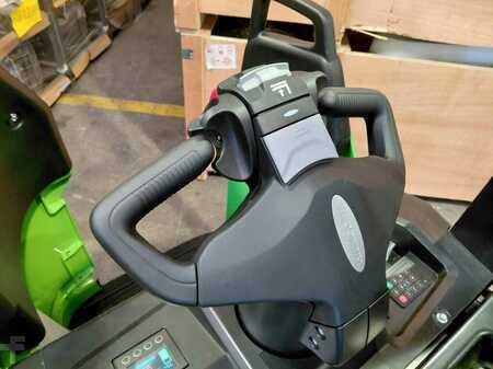 VZV s plošinou pro řidiče 2025  HC (Hangcha) CDD16-XT1S-SISU (9)