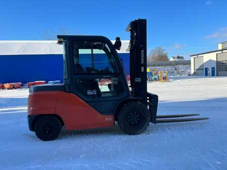 Diesel Forklifts 2018  Toyota 40-8FD50N (5)