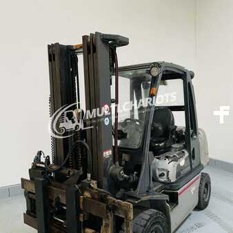Dieselový VZV 2006  Nissan FGD02A32Q (3)