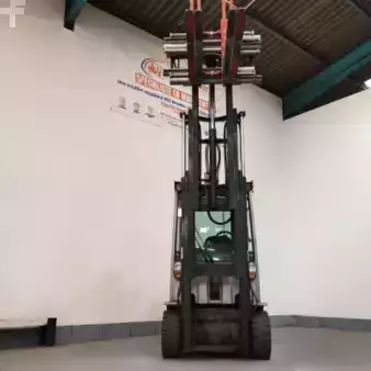 Carrelli elevatori GPL 2013  Still RX70-25T (3)