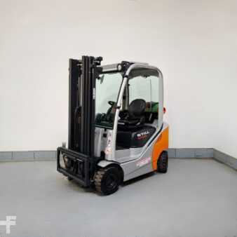 Gas gaffeltruck  Still RX70-16T (1)