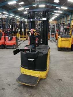 Stacker pedestre 2011  OM CTX20 (4)