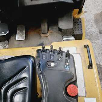 Autres 2005  CAT Lift Trucks EP30K-PAC (5)