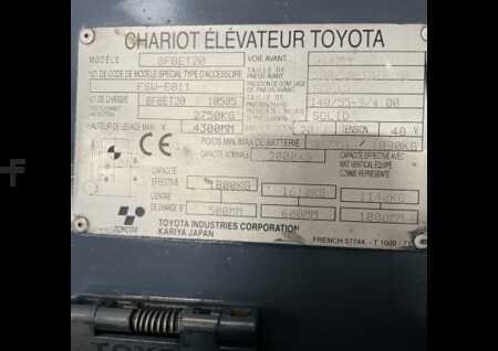 Chariots élévateurs diesel 2010  Toyota 8FBMT20 (10)