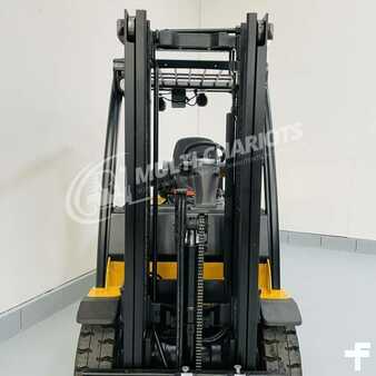 Empilhador a gás 2016  Yale GLP25VX (5)