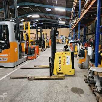 Pallet Stackers 2003  Hyster S1.5S (3)