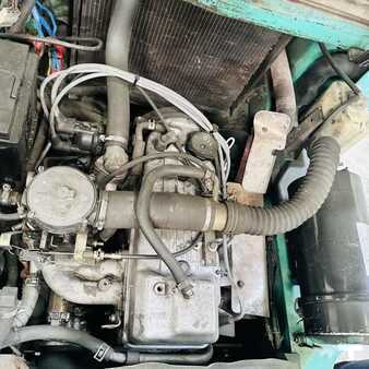 Empilhador a gás 1995  Mitsubishi FG25 (10)