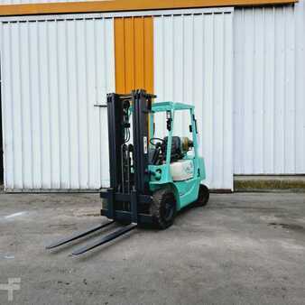 Empilhador a gás 1995  Mitsubishi FG25 (2)