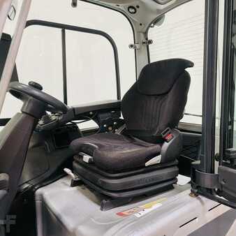 Elektro čtyřkolový VZV 2013  Still RX60-45 (14)