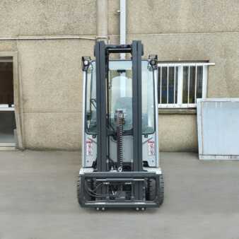 Elektro čtyřkolový VZV  Still RX20-18 (2)
