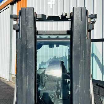 Chariots élévateurs GPL 2015  Still RX70-20T (5)
