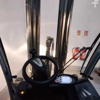 Elektro čtyřkolový VZV  Still RX20-20P (6)