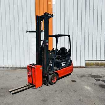Elektro čtyřkolový VZV  Fenwick E16C-02 (1)