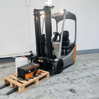 Elektro čtyřkolový VZV  Still RX50-15 (4)