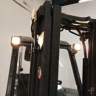 Carrelli elevatori GPL  Fenwick H16T-03 (5)