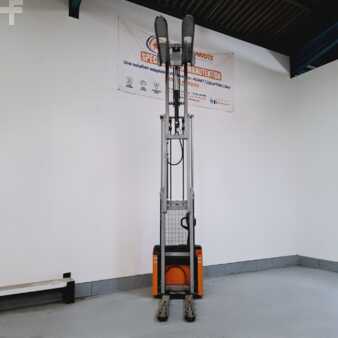 Stoccatori  Still EGV14 (4)